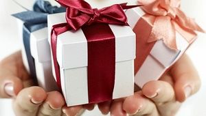 All Sales come with Gift